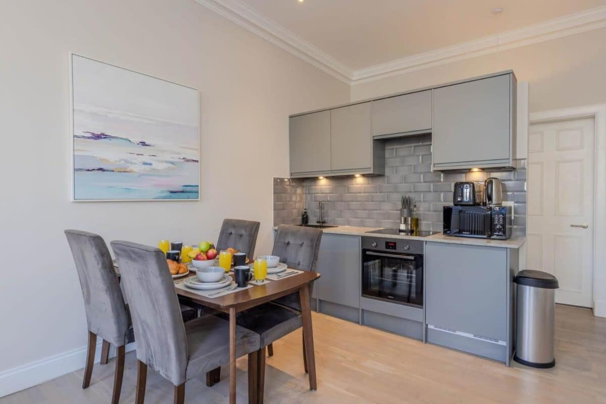 Dragon Suites - Edinburgh City Centre 2 Bed Apartment מראה חיצוני תמונה