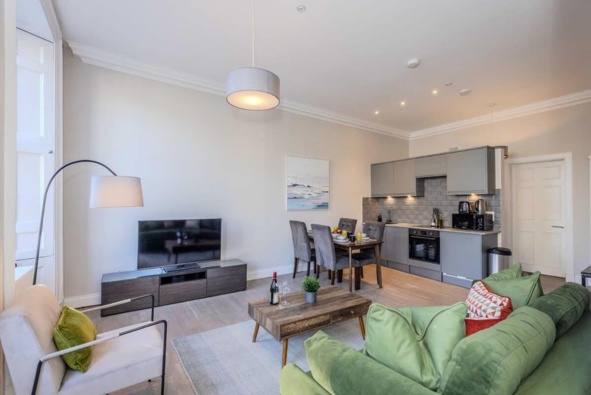 Dragon Suites - Edinburgh City Centre 2 Bed Apartment מראה חיצוני תמונה