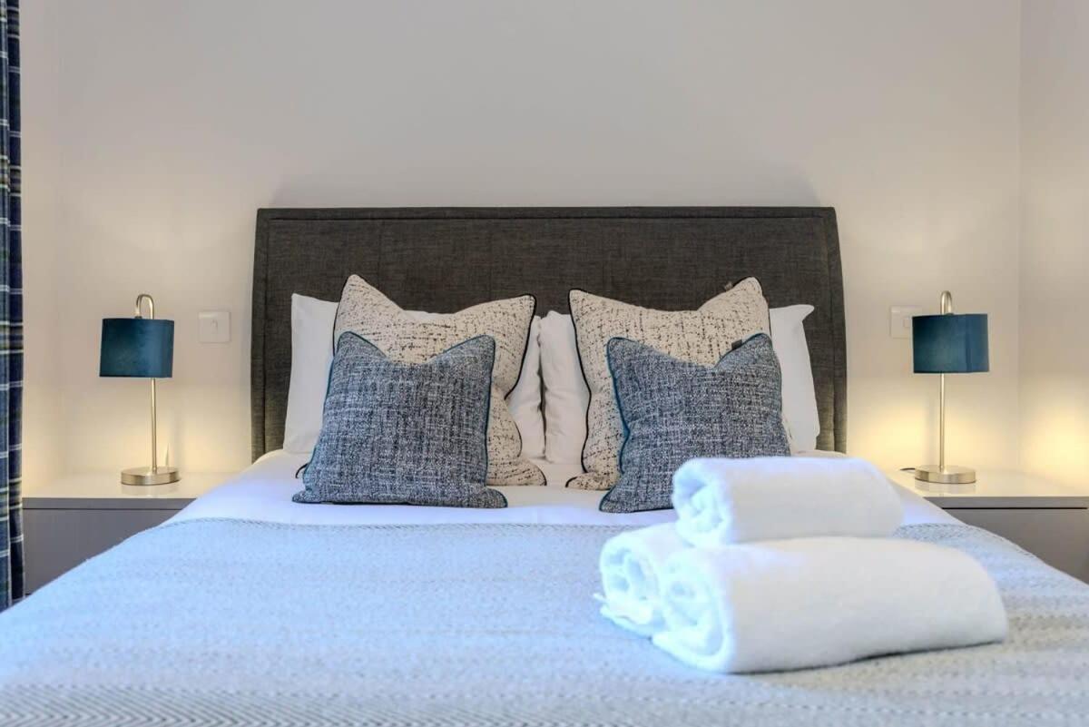 Dragon Suites - Edinburgh City Centre 2 Bed Apartment מראה חיצוני תמונה