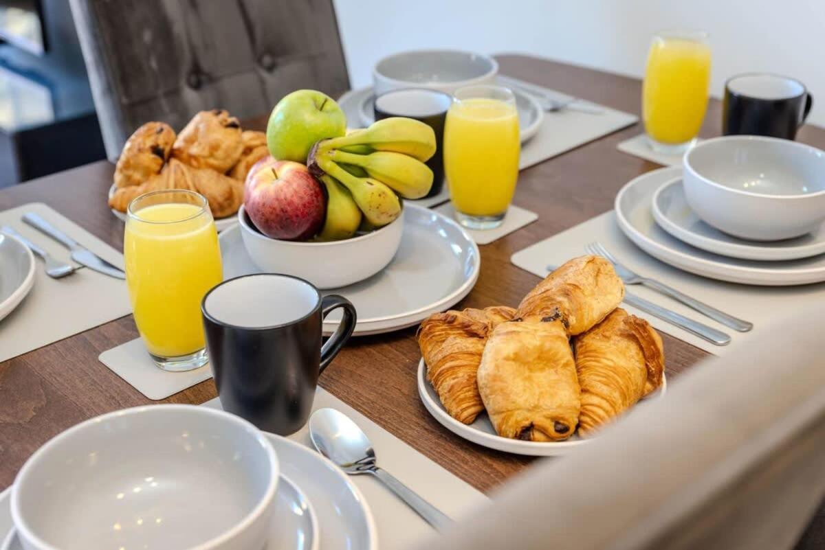 Dragon Suites - Edinburgh City Centre 2 Bed Apartment מראה חיצוני תמונה